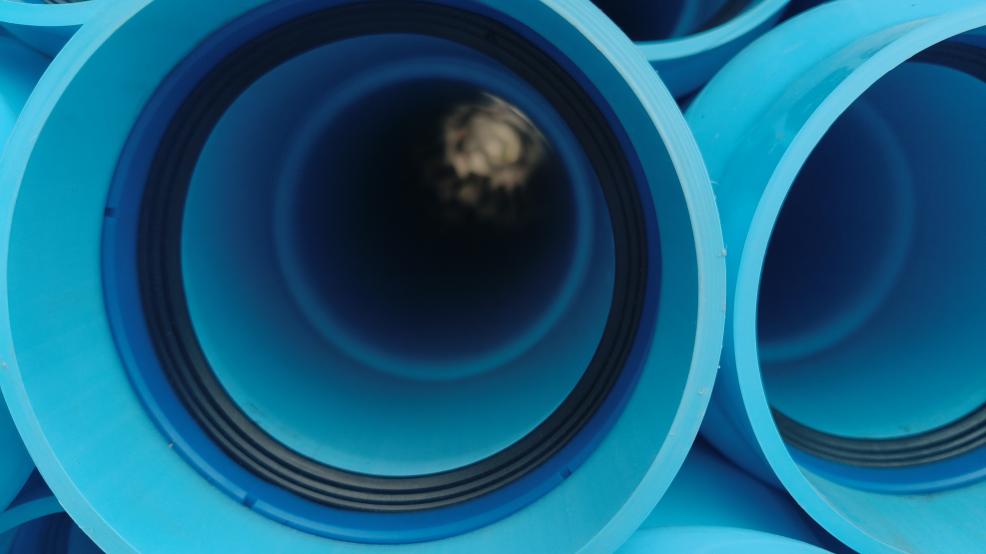 PVC-O给水管承口端面与管壁实拍